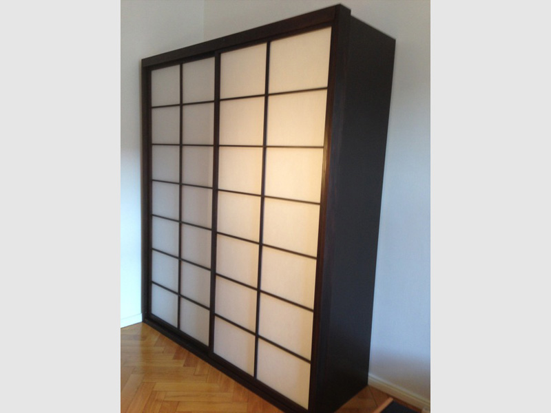 Shoji-Schrank vor Ikea Pax