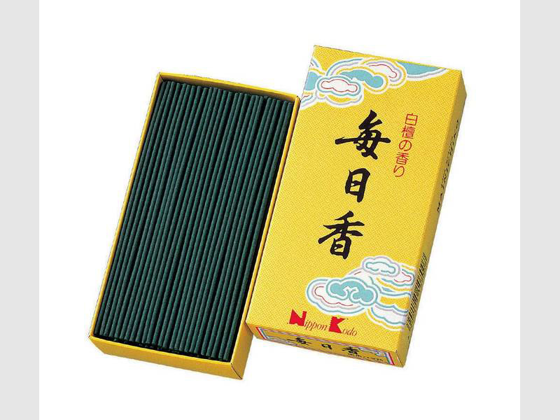 Räucherstäbchen Mainichi-koh Sandelholz  150 g.